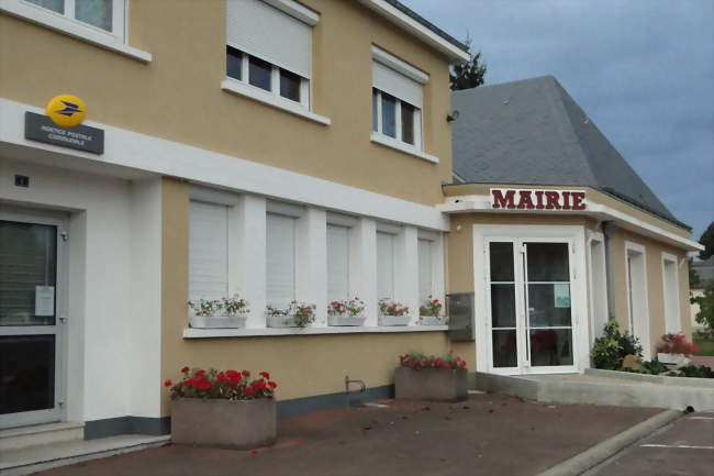 Mairie et poste d'Oizé - Oizé (72330) - Sarthe