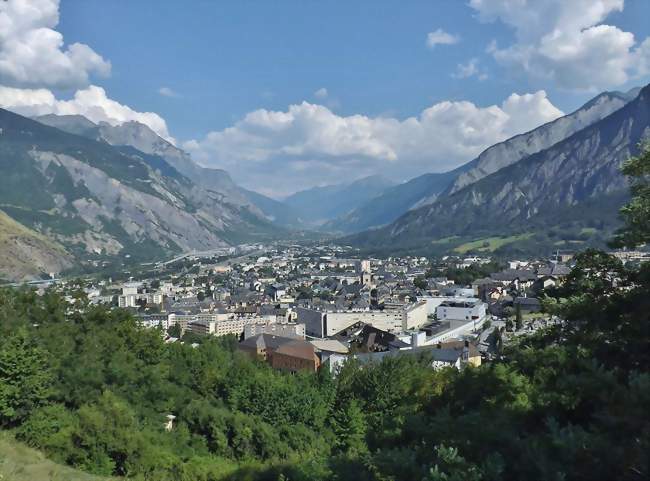 Vue sur Saint-Jean-de-Maurienne en direction de Modane - Saint-Jean-de-Maurienne (73300) - Savoie