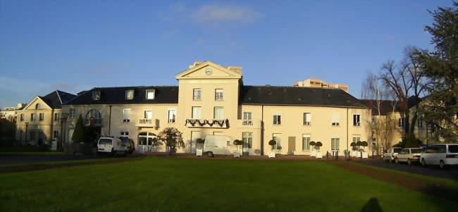 L'hôtel de ville de Chelles - Chelles (77500) - Seine-et-Marne
