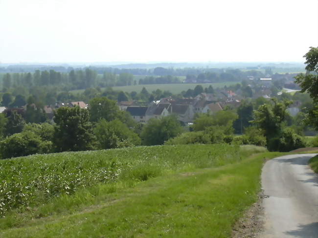 Le village vu de la Butte - Doue (77510) - Seine-et-Marne