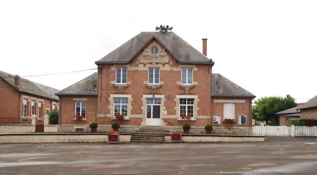 La mairie - Challerange (08400) - Ardennes