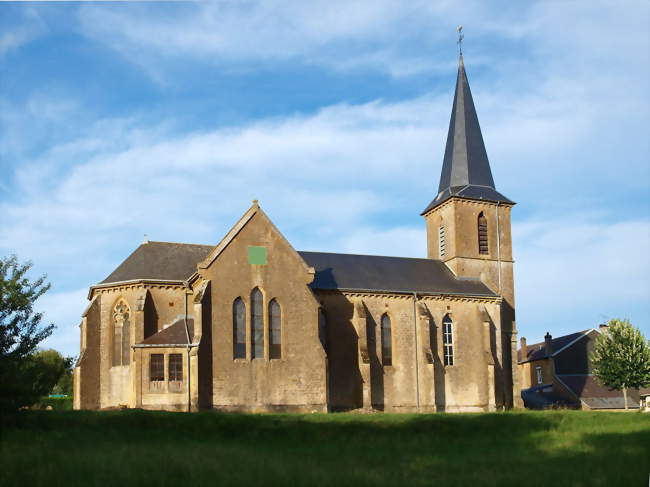 L'église éclairée par le soleil du soir - Villers-le-Tilleul (08430) - Ardennes