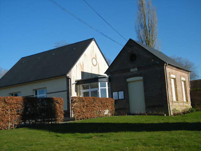Mairie et salle municipale - Fresnoy-Andainville (80140) - Somme