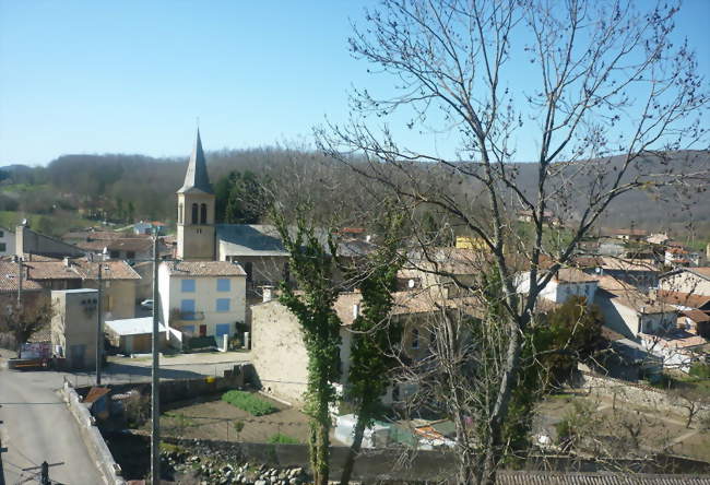 Le village - Villeneuve-d'Olmes (09300) - Ariège