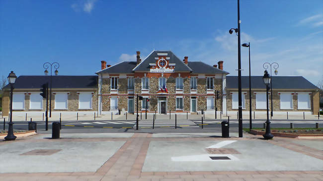 Lhôtel de ville - Le Coudray-Montceaux (91830) - Essonne