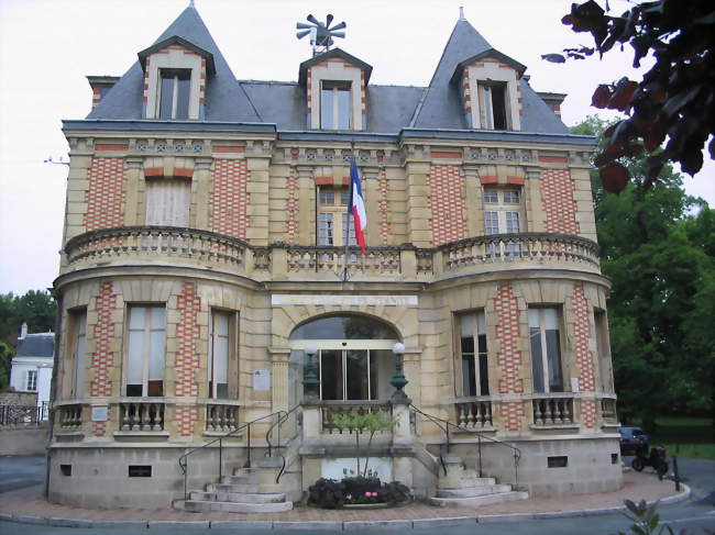 Lhôtel de ville - Yerres (91330) - Essonne