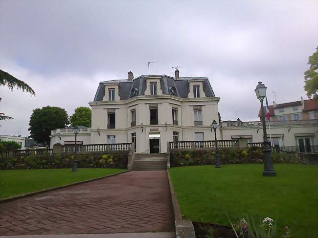 La mairie de Chaville - Chaville (92370) - Hauts-de-Seine