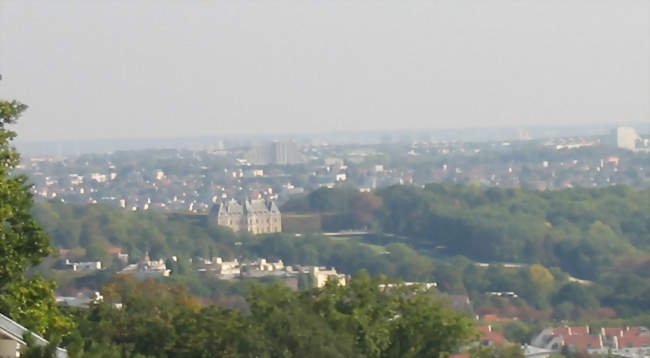 Vue de Sceaux des hauteurs de Robinson - Sceaux (92330) - Hauts-de-Seine