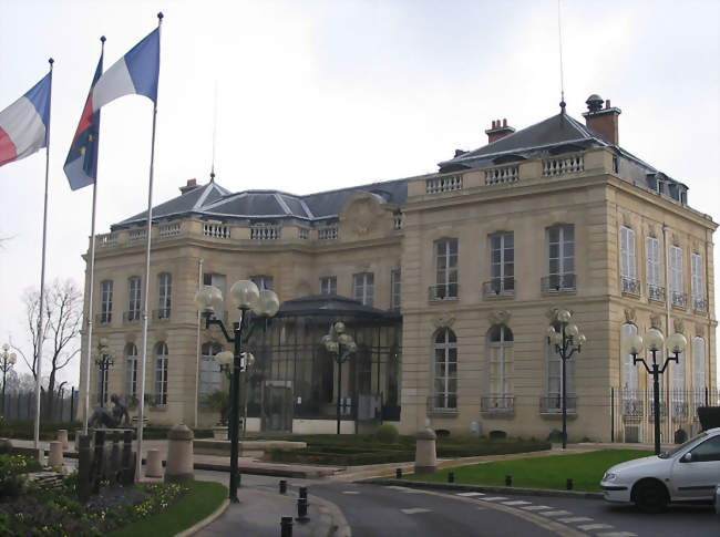 L'hôtel de ville - Épinay-sur-Seine (93800) - Seine-Saint-Denis