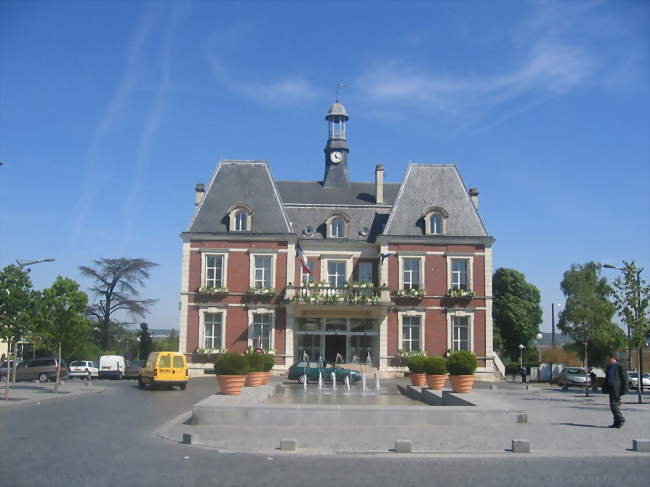 L'hôtel de ville - Noisy-le-Grand (93160) - Seine-Saint-Denis