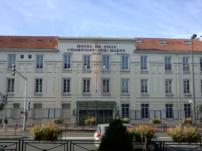 L'hôtel de ville de Champigny-sur-Marne - Champigny-sur-Marne (94500) - Val-de-Marne