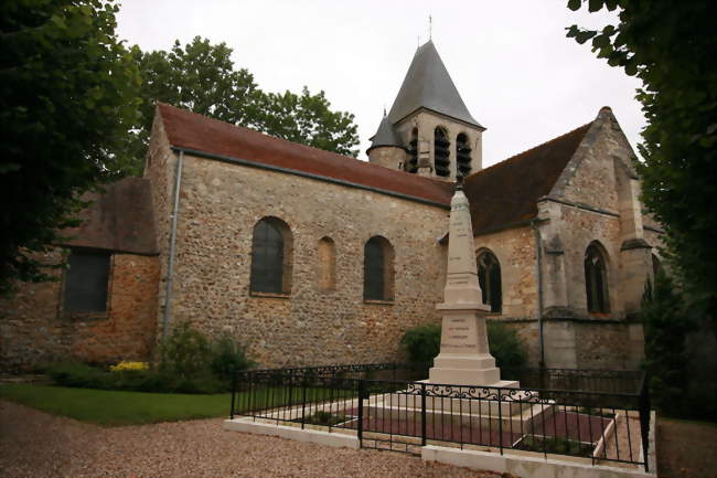 L'église Saint-Martin et le monument aux morts - Aincourt (95510) - Val-d'Oise