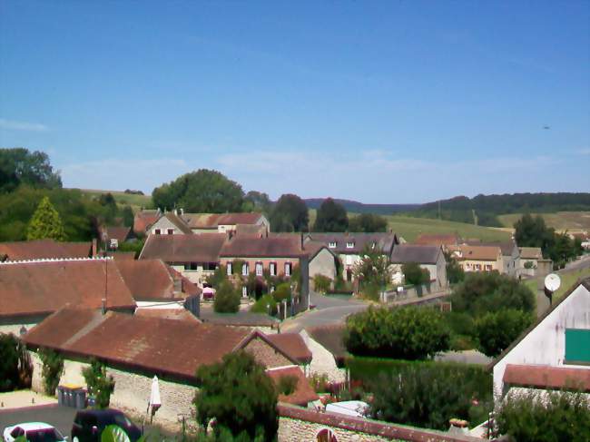 Vue sur l'ouest du village depuis la rue du Trésor - Buhy (95770) - Val-d'Oise