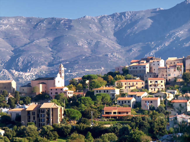 Vue du village - Santa-Reparata-di-Balagna (20220) - Haute-Corse