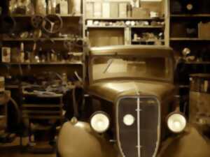 Exposition de voitures anciennes populaires à la Villa Meteor