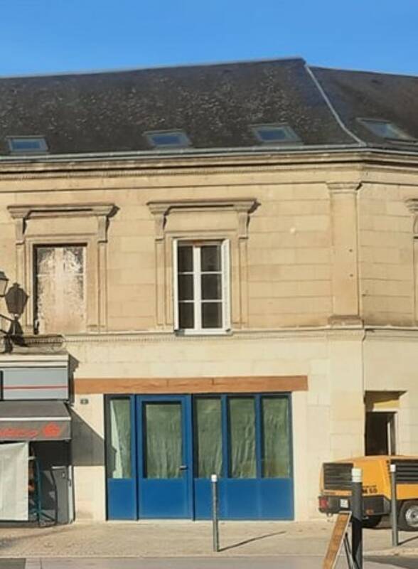 A louer : Commerce Bail commercial coque nue à Langeais 36m² à 87m²