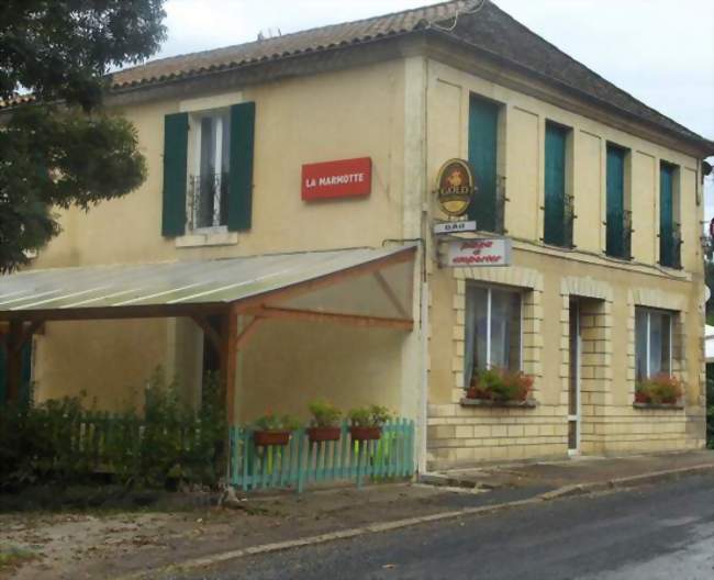 A vendre - Mur et fond de commerce - Sainte Sabine-Born
