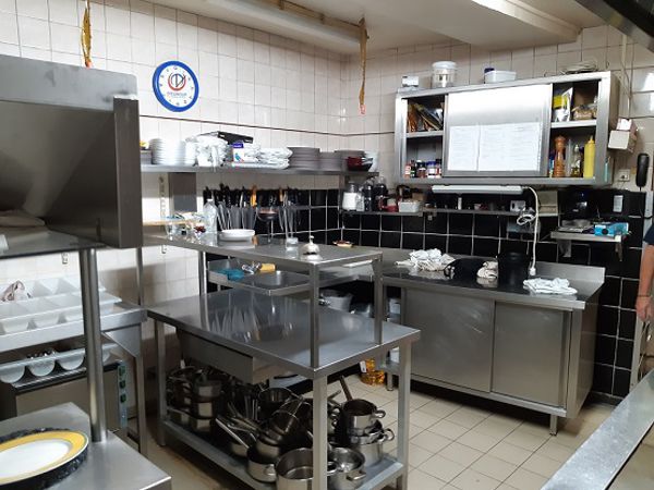 RESTAURANT DE REFERENCE – CHINON CENTRE_M97