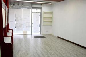 A louer - Local commercial 98 m² - Matha