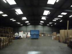 Local industriel 1100 m2