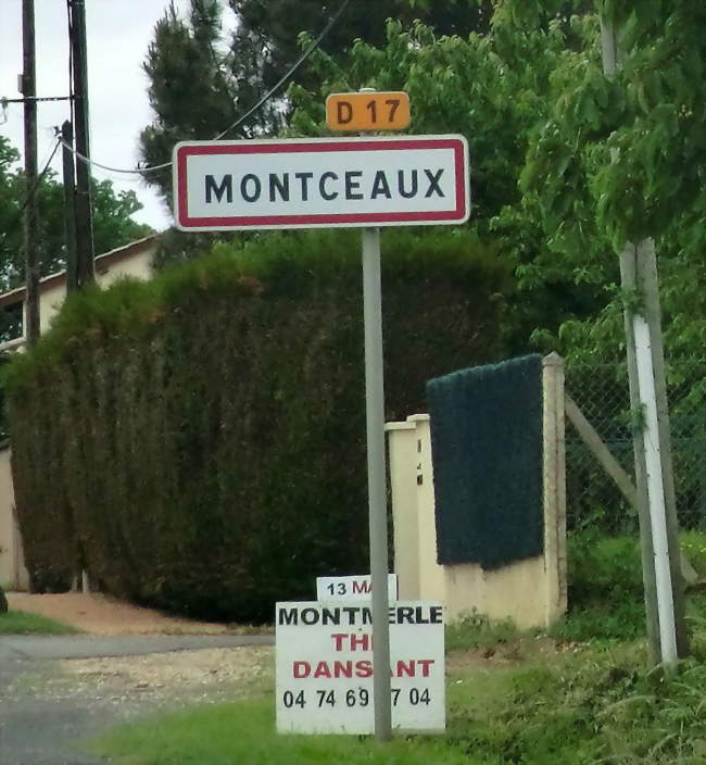 Panneau d'entrée dans le village - Montceaux (01090) - Ain