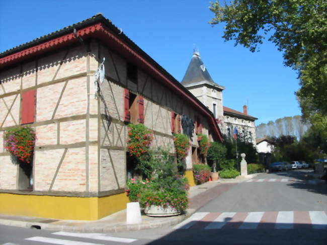 Vue du village - Vonnas (01540) - Ain