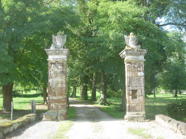 Entrée du château - Fuligny (10200) - Aube