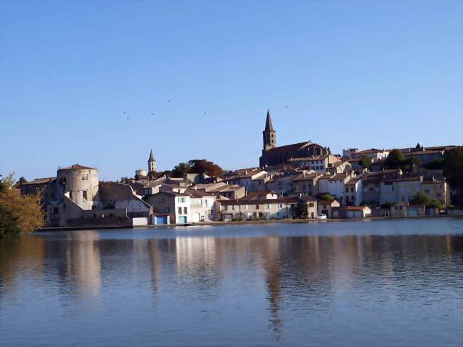 Le bassin du canal du Midi à Castelnaudary - Castelnaudary (11400) - Aude