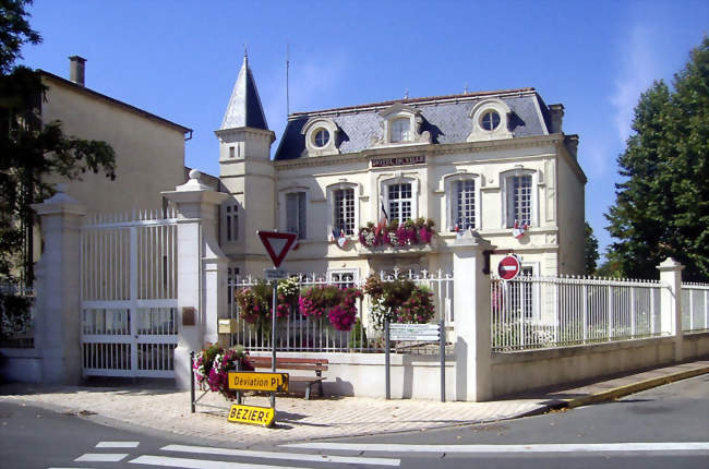 L'hôtel de ville - Cuxac-d'Aude (11590) - Aude