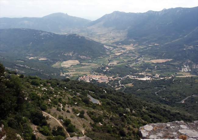 Le village vu du château de Peyrepertuse - Duilhac-sous-Peyrepertuse (11350) - Aude