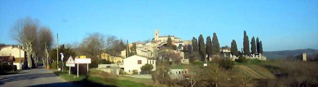 Vue du bourg d'Escueillens - Escueillens-et-Saint-Just-de-Bélengard (11240) - Aude