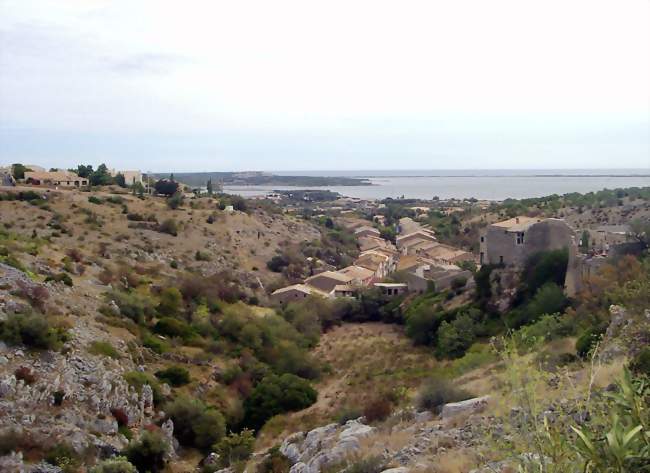 Vue depuis l'ouest sur Fitou - Fitou (11510) - Aude