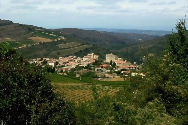 Vue du village de Roquetaillade - Roquetaillade (11300) - Aude