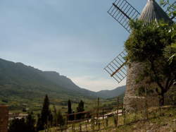 photo FASCINANT WEEK-END - AVEC CATHERINE, DÉGUSTEZ L'HISTOIRE DES VINS ET DES CHÂTEAUX DE QUÉRIBUS ET DE PADERN