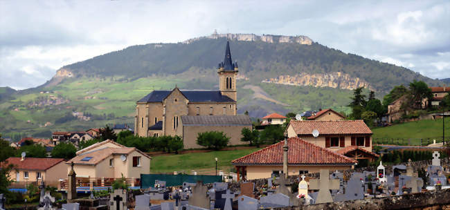 Panorama sur le centre du village - La Cresse (12640) - Aveyron