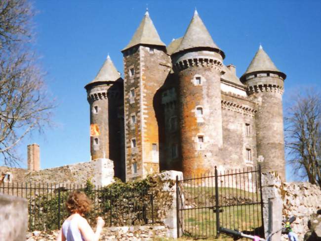 Château du Bousquet - Montpeyroux (12210) - Aveyron