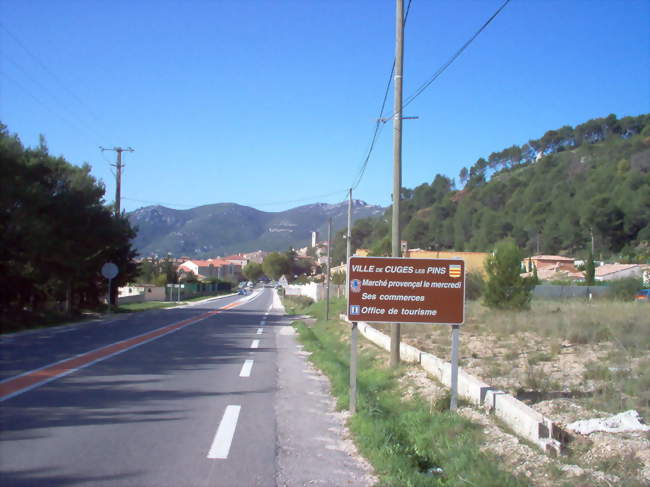 Entrée est de Cuges-les-Pins - Cuges-les-Pins (13780) - Bouches-du-Rhône