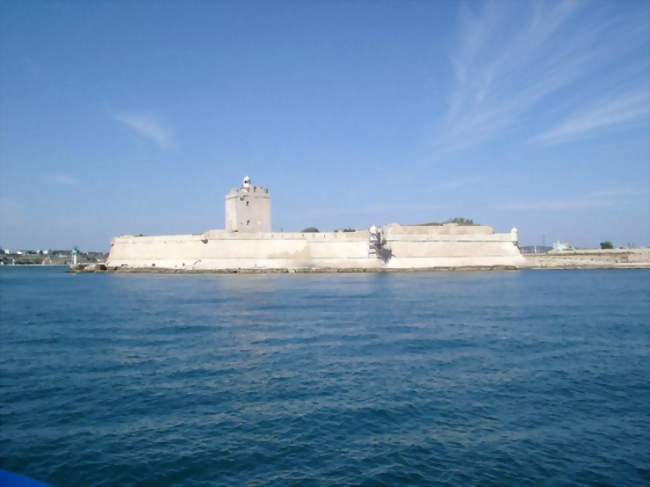 Le fort de Bouc (appelé Fort Vauban) - Port-de-Bouc (13110) - Bouches-du-Rhône