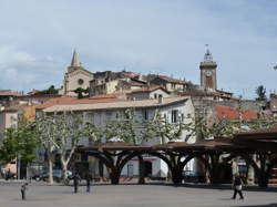 photo Grande crèche provençale avec les santons Thérèse Neveu