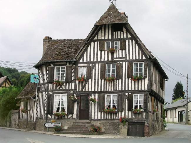 L'ancienne auberge Le Coq hardi - Blangy-le-Château (14130) - Calvados