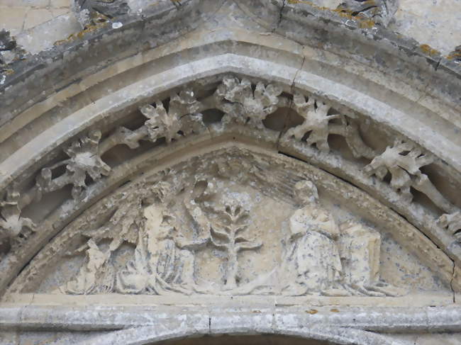 Tympan de léglise Saint-Pierre - Bricqueville (14710) - Calvados