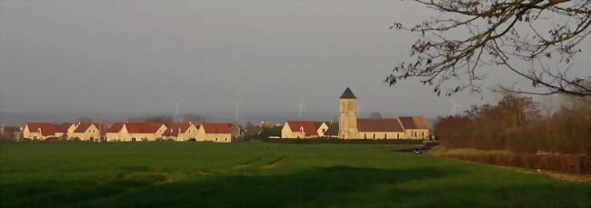 Une vue du bourg - Cauvicourt (14190) - Calvados