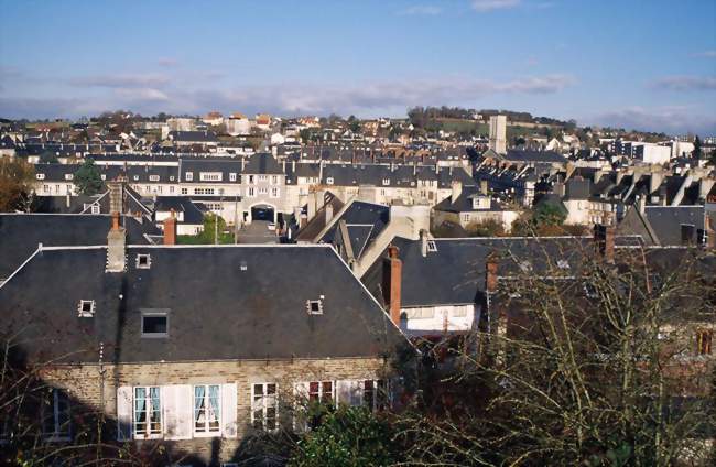 Le centre-ville - Condé-sur-Noireau (14110) - Calvados