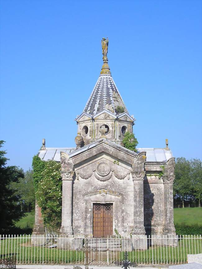 La chapelle funéraire - Dampierre (14350) - Calvados
