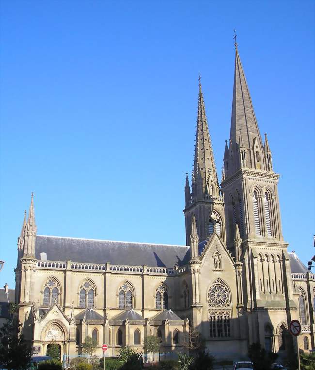 La basilique - Douvres-la-Délivrande (14440) - Calvados