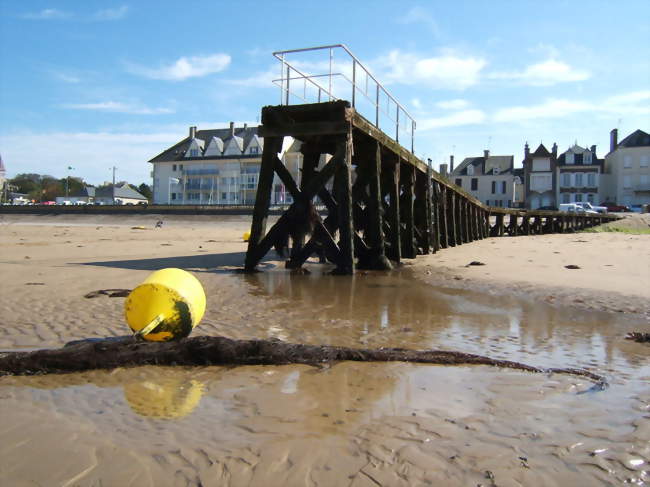 Petite jetée à l'est de la plage de Grandcamp - Grandcamp-Maisy (14450) - Calvados