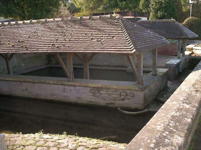 Le lavoir - Hérouvillette (14850) - Calvados