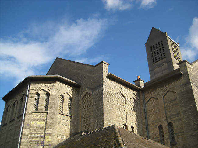 L'église Sainte-Marie-Madeleine Postel - Mondeville (14120) - Calvados