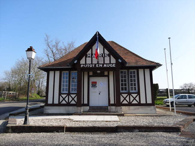 La mairie - Putot-en-Auge (14430) - Calvados