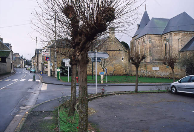 Le centre-bourg - Sainte-Honorine-du-Fay (14210) - Calvados